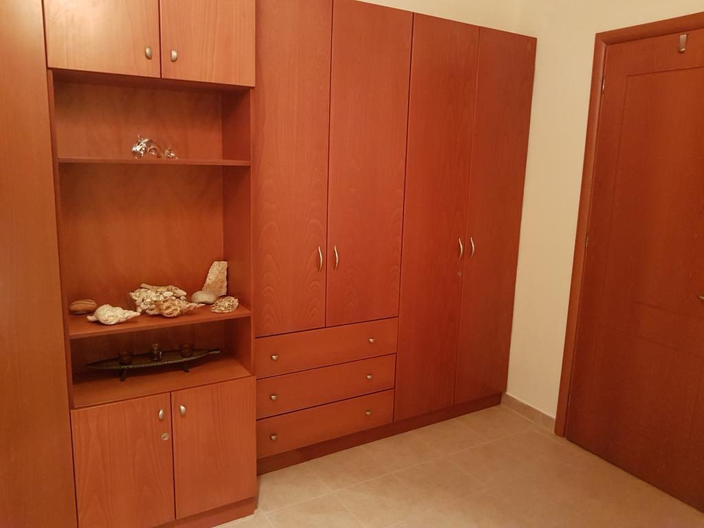 Melina'S Apartments Kalavarda Luaran gambar