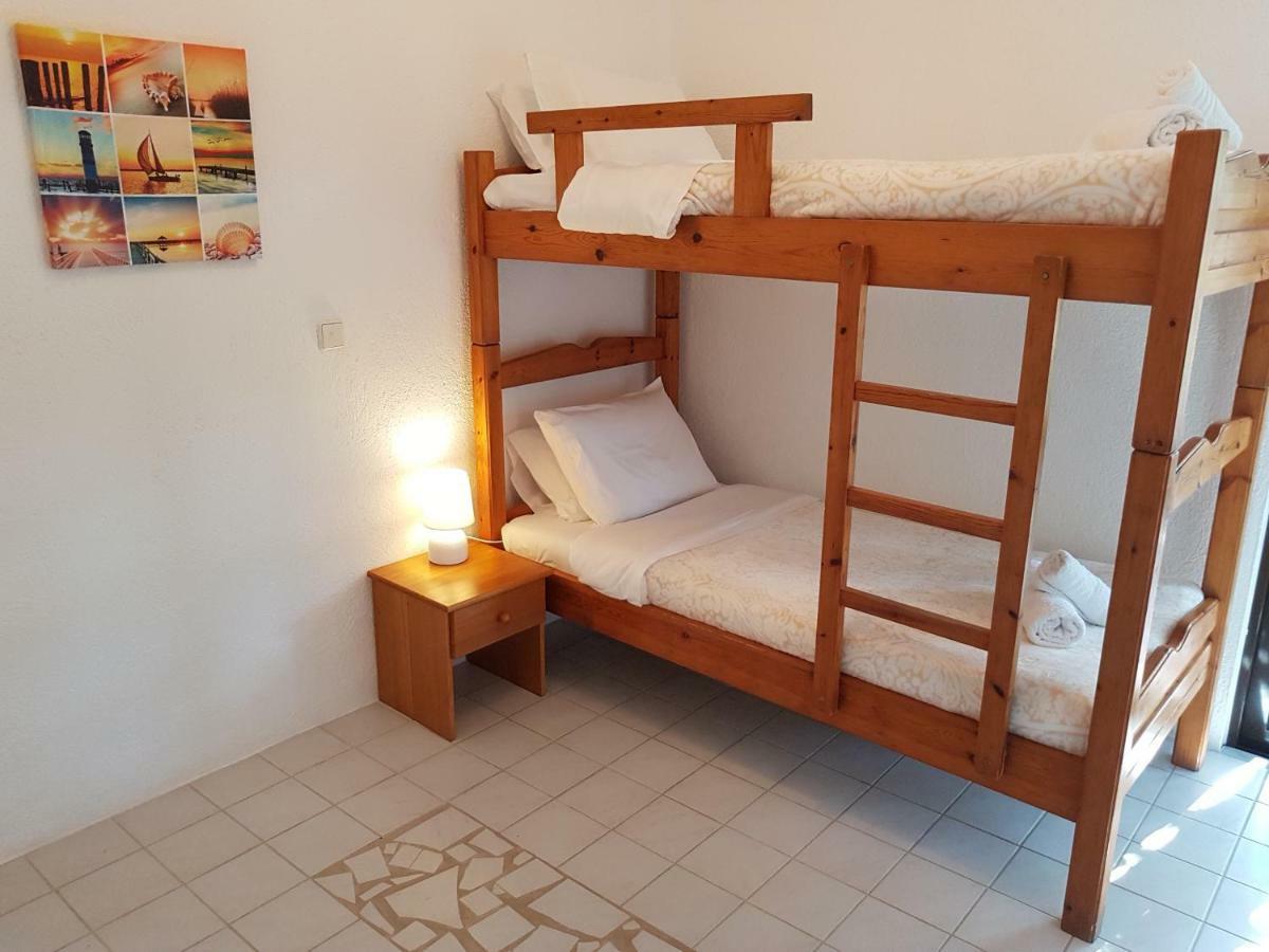 Melina'S Apartments Kalavarda Luaran gambar