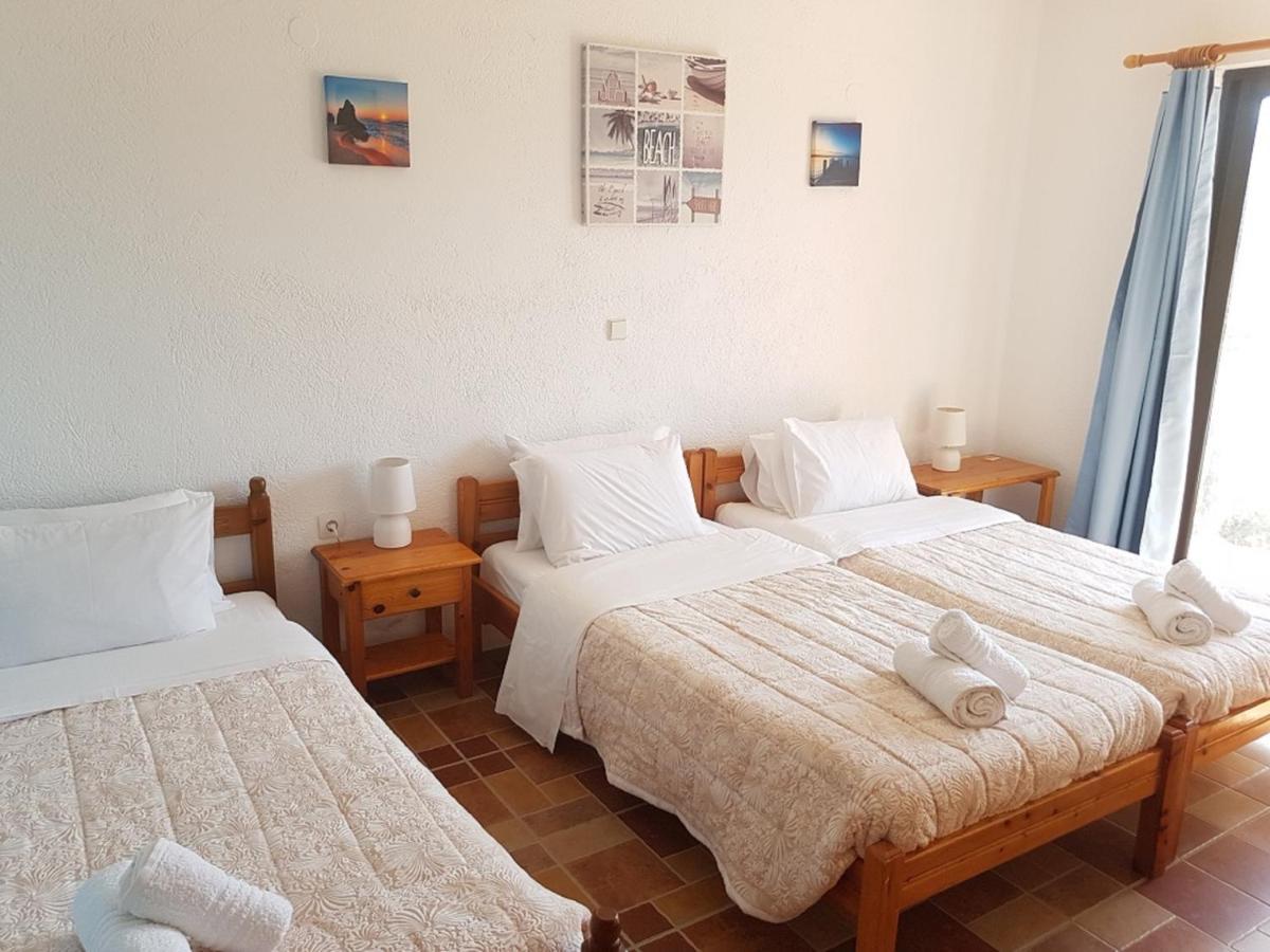 Melina'S Apartments Kalavarda Luaran gambar